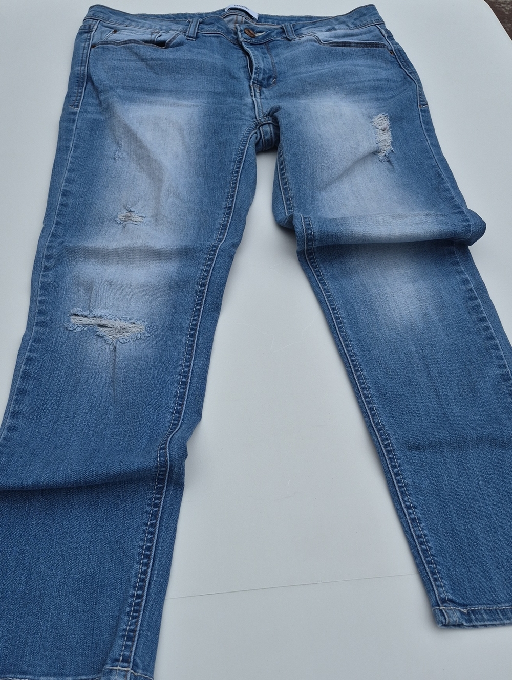 Kensie Washed Light Blue Denim Ankle Mid-Rise Jeans Size 8/29